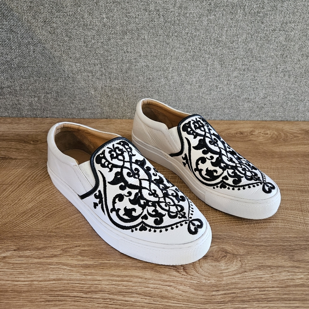 Brighton Moor Casablanca Black and White Slip-On Sneakers SIZE 6